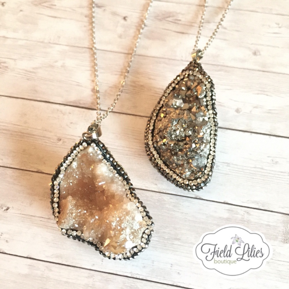 🆕 Druzy Quartz Necklace